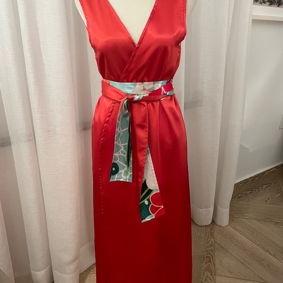 Reversible Floral Wrap (Sample Sale) - Picture 11 of 12